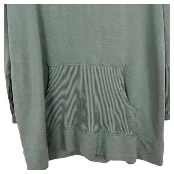 Soft Surroundings Women's Light Green TARA Tunic Top, Size Medium - Picture 4 of 8